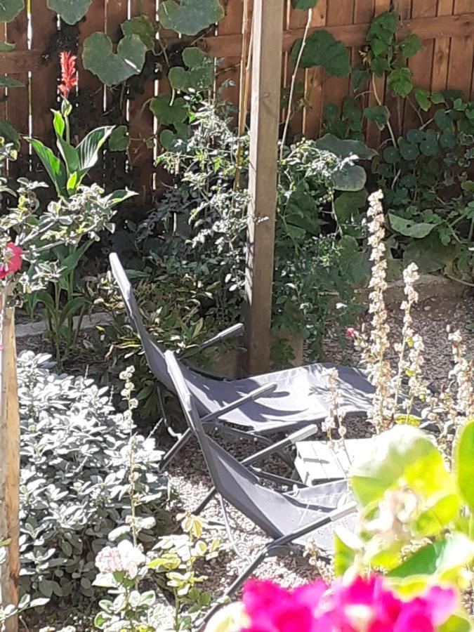 Chambre En Rez De Jardin Gland Eksteriør bilde